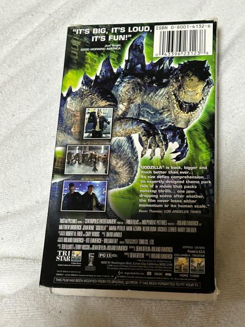 VHSビデオテープ ゴジラ(GODZILLA)(アメリカ版オリジナル音声) < CD/DVD/ビデオ  VHSビデオテープ ゴジラ(GODZILLA)(アメリカ版オリジナル音声) < CD/DVD/ビデオの