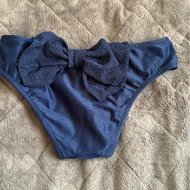 タンス整理品 衣類 おまとめOK ホームクリーニング済み ネイビー ビキニ 11L < 女性ファッション  タンス整理品 衣類 おまとめOK ホームクリーニング済み ネイビー ビキニ 11L < 女性ファッションの