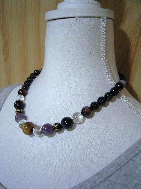 タイガーアイx観音真言彫オニキスxアメジストネックレス < 女性アクセサリー/時計 タイガーアイx観音真言彫オニキスxアメジストネックレス < 女性アクセサリー/時計の