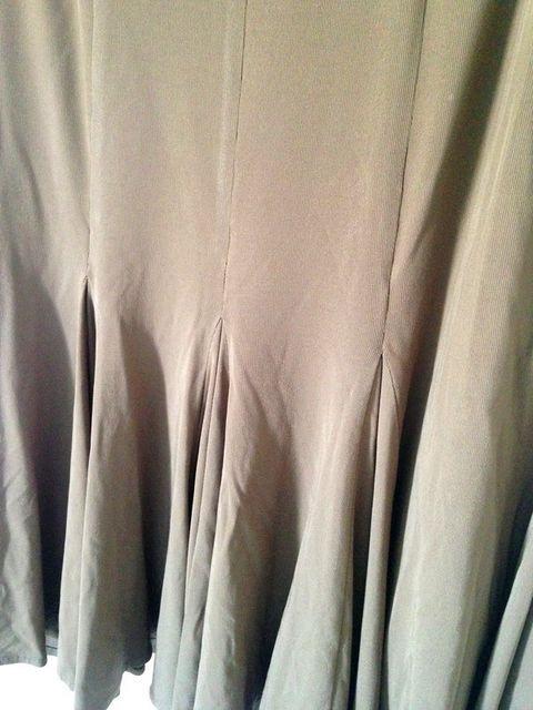 Mプルミエブラック◆キュプラ68% さらさら フレア スカート < ブランド  Mプルミエブラック◆キュプラ68% さらさら フレア スカート < ブランドの