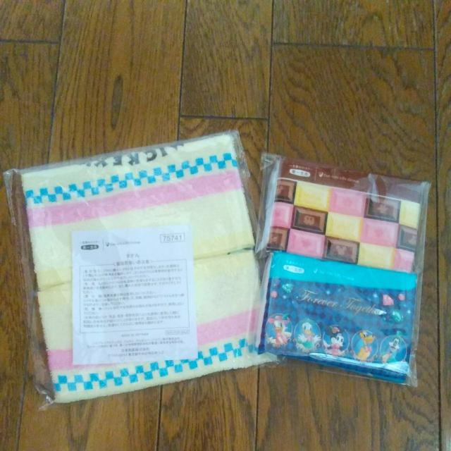 ディズニーハンドタオルとポケットティッシュ2個 送料込み 新 < おもちゃ ディズニーハンドタオルとポケットティッシュ2個 送料込み 新 < おもちゃの