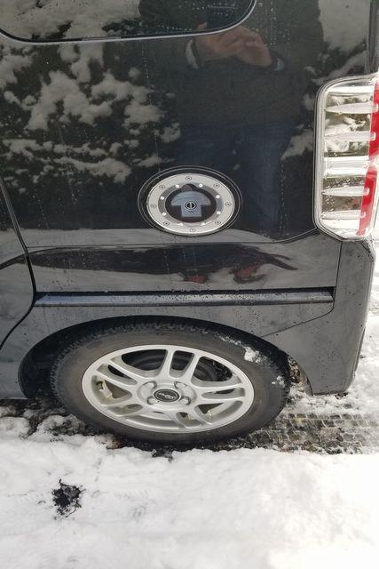 ウエイク 取付例あり フューエルリッドアルミステッカー丸型 < 自動車/バイク ウエイク 取付例あり フューエルリッドアルミステッカー丸型 < 自動車/バイク