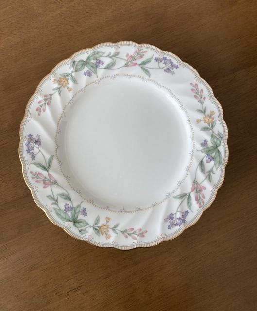 Noritake ノリタケ♪ケーキ皿 6枚セット☆used美品 < インテリア/ライフ  Noritake ノリタケ♪ケーキ皿 6枚セット☆used美品  < インテリア/ライフの