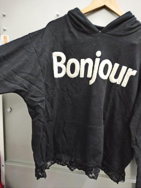 Ank Rougep[J[  uh 
