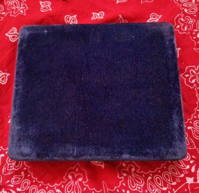 国際花と緑の博覧会 公式記念メダル 大きさ約7.5センチ厚さ6ミリから8ミリ 重さ約292c 入れ物幅約19センチ ?財団法人 < インテリア/ライフ 国際花と緑の博覧会 公式記念メダル 大きさ約7.5センチ厚さ6ミリから8ミリ 重さ約292c 入れ物幅約19センチ ?財団法人 < インテリア/ライフの