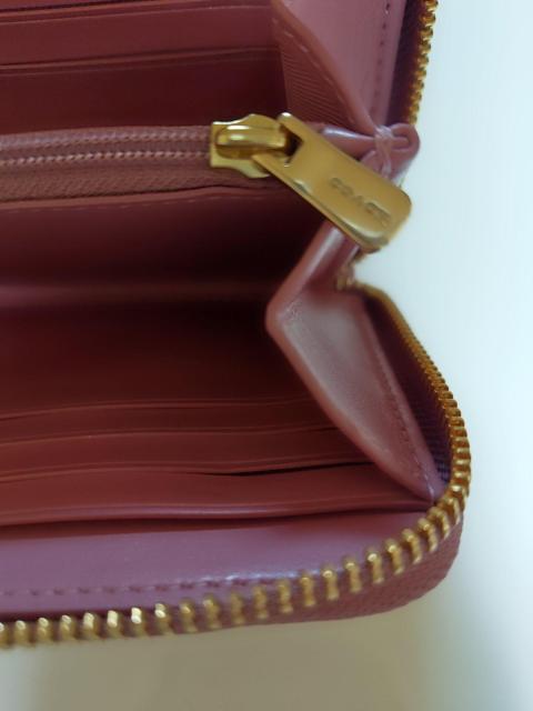 未使用★正規品★COACHロゴ×ピンク長財布★ < ブランド  未使用★正規品★COACHロゴ×ピンク長財布★ < ブランドの