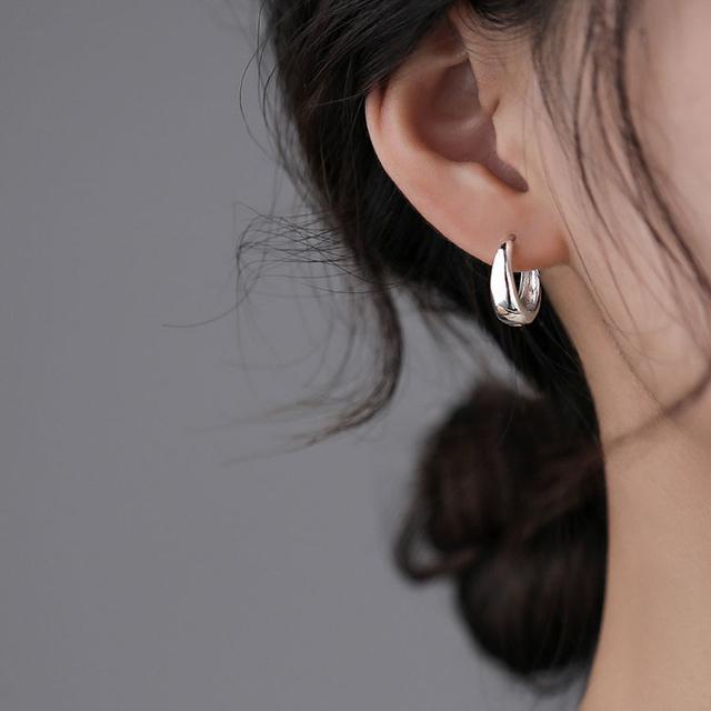 ふっくら フープピアス シルバー【両耳セット】 < 女性アクセサリー/時計  ふっくら フープピアス シルバー【両耳セット】 < 女性アクセサリー/時計の