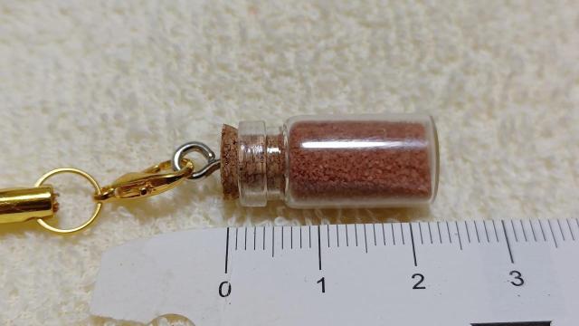 ヨルダンの砂&クエートの砂 ミニボトルストラッブゴールド < 女性ファッション ヨルダンの砂&クエートの砂 ミニボトルストラッブゴールド < 女性ファッションの