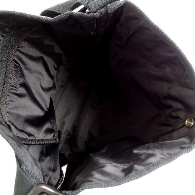 @OAKLEY オークリー ロゴ入り ショルダーバッグ メッセンジャーバッグ ブラック 新品 < ブランド @OAKLEY オークリー ロゴ入り ショルダーバッグ メッセンジャーバッグ ブラック 新品 < ブランドの