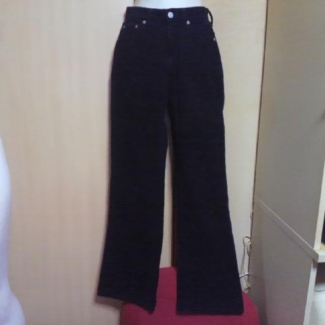 BOBSONブラック コーディロイ パンツ < 女性ファッション BOBSONブラック コーディロイ パンツ < 女性ファッションの