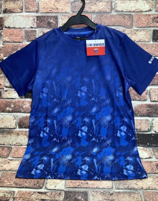 送料無料!吸汗速乾&消臭!『K-SWISS』グラデーションプリント半袖Tシャツ(3色から)1枚 < 男性ファッション  送料無料!吸汗速乾&消臭!『K-SWISS』グラデーションプリント半袖Tシャツ(3色から)1枚  < 男性ファッションの