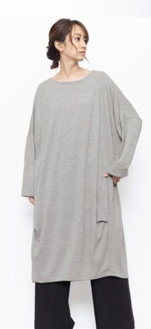 新品.未使用品.ざっくり着れる,ストレッチモモンガー裏起ワンピース < 女性ファッション  新品.未使用品.ざっくり着れる,ストレッチモモンガー裏起ワンピース < 女性ファッションの