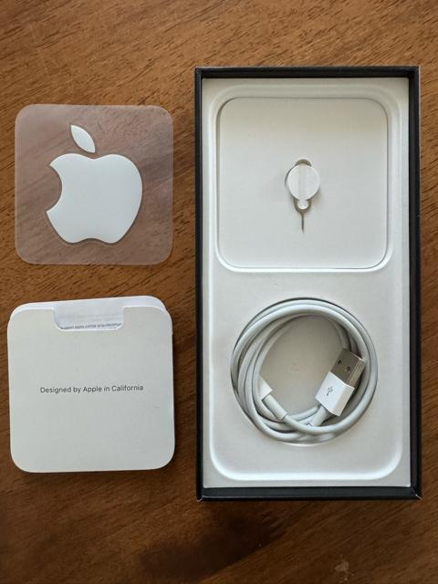 iPhone 12 Pro Max PasificBrue 128GB SIMなし中古品 箱付 備品付 ケース付 < 家電/AV  iPhone 12 Pro Max PasificBrue 128GB SIMなし中古品 箱付 備品付 ケース付 < 家電/AVの