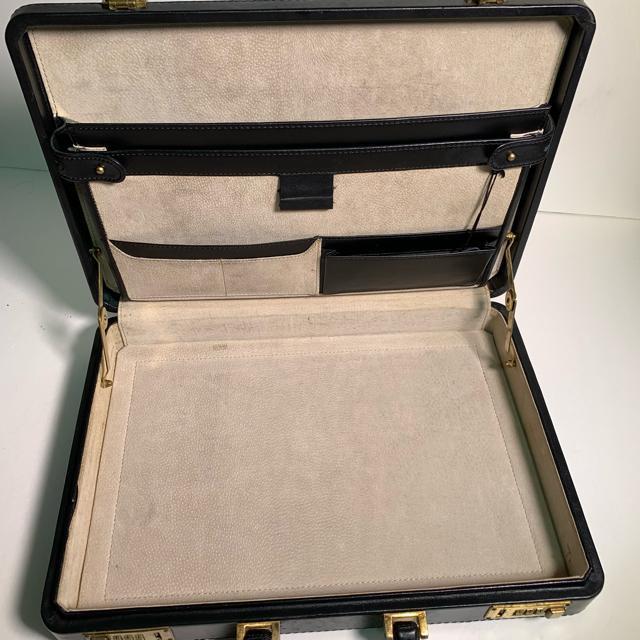 本革 レザー ダイヤルロック アタッシュケース ビジネスバッグ 黒 内張レザー ブラック < 男性ファッション  本革 レザー ダイヤルロック アタッシュケース ビジネスバッグ 黒 内張レザー ブラック < 男性ファッションの