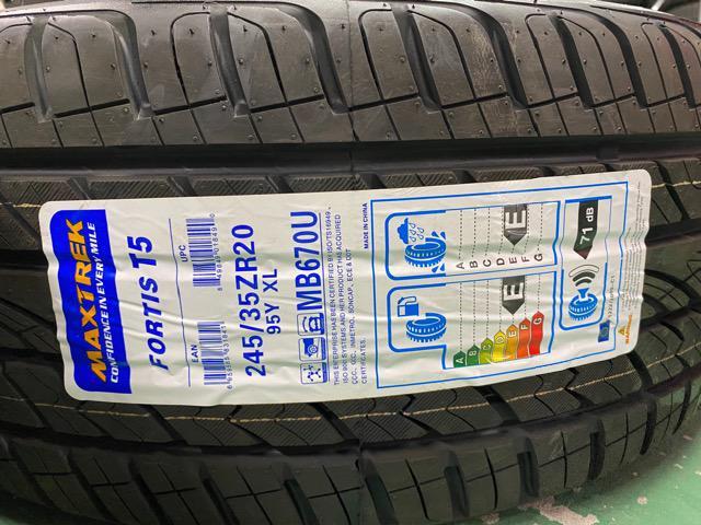 7071595)bL-xn-g4{ViA^CZ_~jo245/35ZR20  /oCN