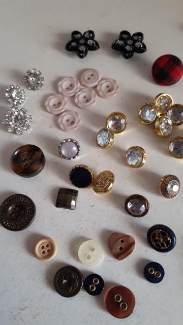可愛いボタン&ビジューセット☆ボタンコレクションの方に是非! < ペット/手芸/園芸 可愛いボタン&ビジューセット☆ボタンコレクションの方に是非! < ペット/手芸/園芸の