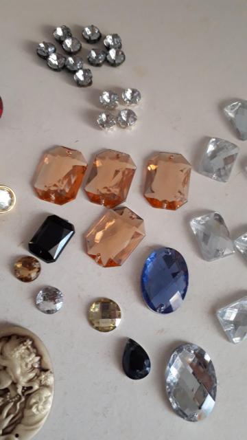 可愛いボタン&ビジューセット☆ボタンコレクションの方に是非! < ペット/手芸/園芸 可愛いボタン&ビジューセット☆ボタンコレクションの方に是非! < ペット/手芸/園芸の