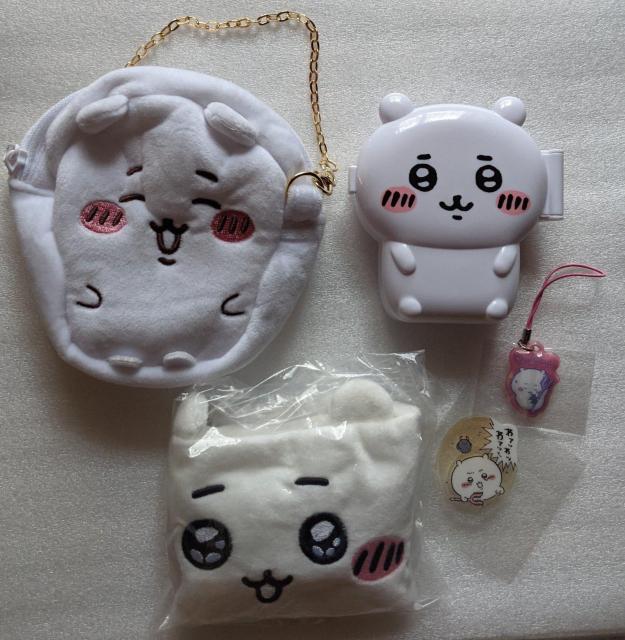 ちいかわ D点セット(バッグチャームマスコット ヘアバンド ミニケース ストラップ ミニアクスタ) < アニメ/コミック/キャラクター  ちいかわ D点セット(バッグチャームマスコット ヘアバンド ミニケース ストラップ ミニアクスタ)  < アニメ/コミック/キャラクターの