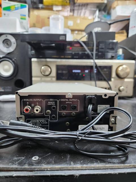 メンテ済超美品!完全動作品!ONKYO CDプレーヤーC-701A < 家電/AV  メンテ済超美品!完全動作品!ONKYO CDプレーヤーC-701A < 家電/AVの