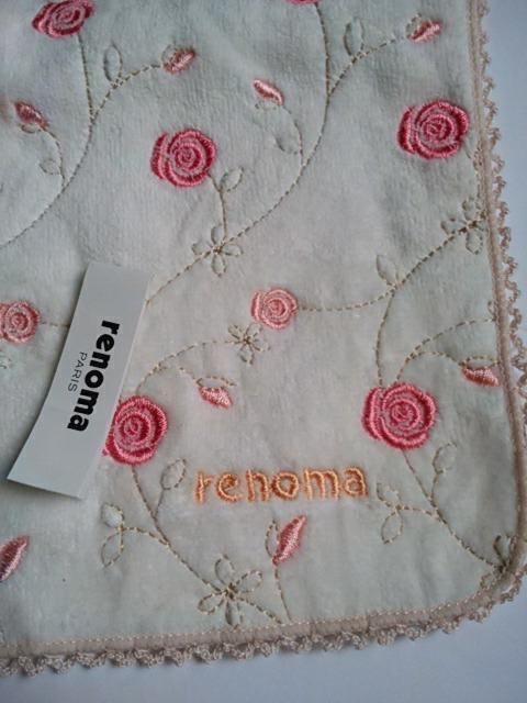 新品タグつき renoma 薔薇刺繍タオルハンカチ < 女性ファッション  新品タグつき renoma 薔薇刺繍タオルハンカチ  < 女性ファッションの