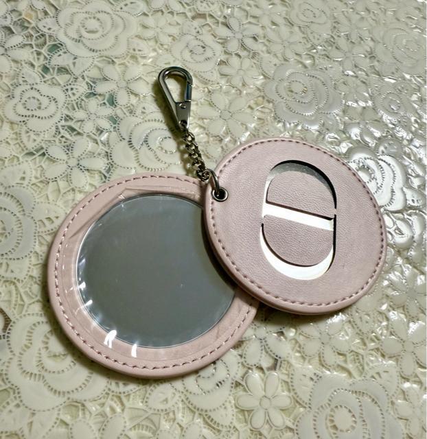 Dior 携帯鏡 ミラー 新品 ピンク色 < ブランド  Dior 携帯鏡 ミラー 新品 ピンク色 < ブランドの