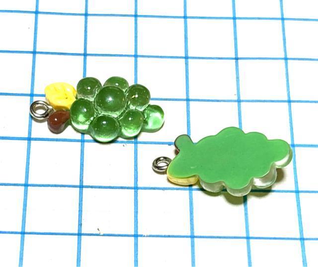 Y-019 マスカットのチャーム ぶどう 2個 果物のパーツ◯ < ペット/手芸/園芸 Y-019 マスカットのチャーム ぶどう 2個 果物のパーツ◯ < ペット/手芸/園芸の