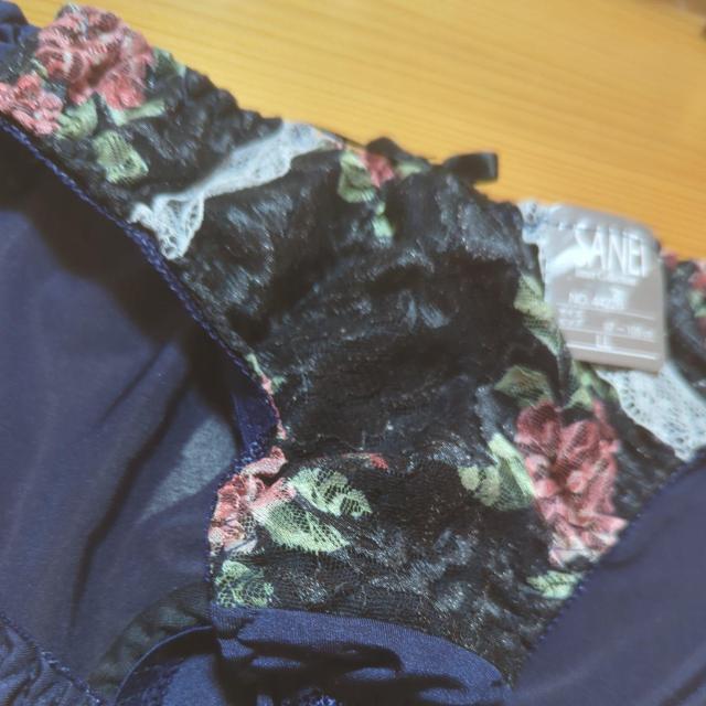 新品衣類 ネイビー花柄 LL < 女性ファッション  新品衣類 ネイビー花柄 LL < 女性ファッションの