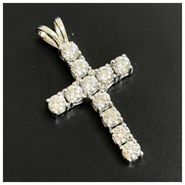 ビバリーダイヤモンド 14K WG ホワイトゴールド クロス ペンダントトップ チャーム < 女性アクセサリー/時計 ビバリーダイヤモンド 14K WG ホワイトゴールド クロス ペンダントトップ チャーム < 女性アクセサリー/時計の