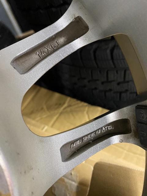 1082754)激安美品14インチアルミホイ-ル4本セット阿部商会6J+40送料無料 < 自動車/バイク 1082754)激安美品14インチアルミホイ-ル4本セット阿部商会6J+40送料無料 < 自動車/バイク