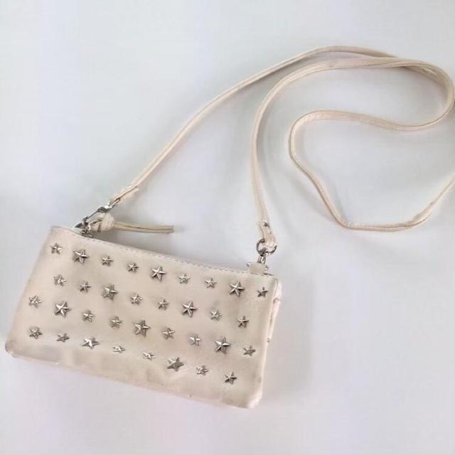 ◆しまむら購入◆星スタッズ付きミニショルダーバッグ★インスタ人気*ジミーチュウ好 < ブランド  ◆しまむら購入◆星スタッズ付きミニショルダーバッグ★インスタ人気*ジミーチュウ好  < ブランドの