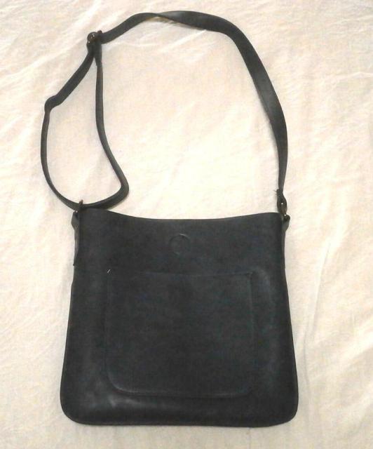 ◆luce ショルダーバッグ レザー ITALY 中古品 < 女性ファッション  ◆luce ショルダーバッグ レザー ITALY 中古品 < 女性ファッションの