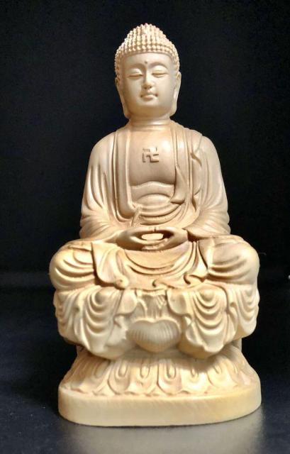 送料無料 柘植木彫仏像 釈迦様お座り仏像 < インテリア/ライフ  送料無料 柘植木彫仏像 釈迦様お座り仏像 < インテリア/ライフの