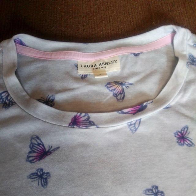 半袖 Tシャツ 美品 Sサイズ 着丈81.5cm < 女性ファッション 半袖 Tシャツ 美品 Sサイズ 着丈81.5cm < 女性ファッションの