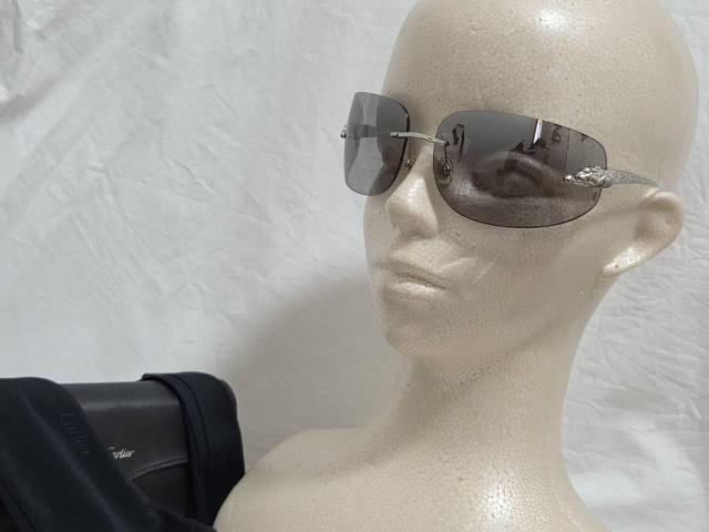 正規限定 カルティエ パンサー メタル サングラス 黒 グレー 豹柄 パンテール アイウェア プラチナフレーム レオパード 付属有 < ブランド 正規限定 カルティエ パンサー メタル サングラス 黒 グレー 豹柄 パンテール アイウェア プラチナフレーム レオパード 付属有 < ブランドの