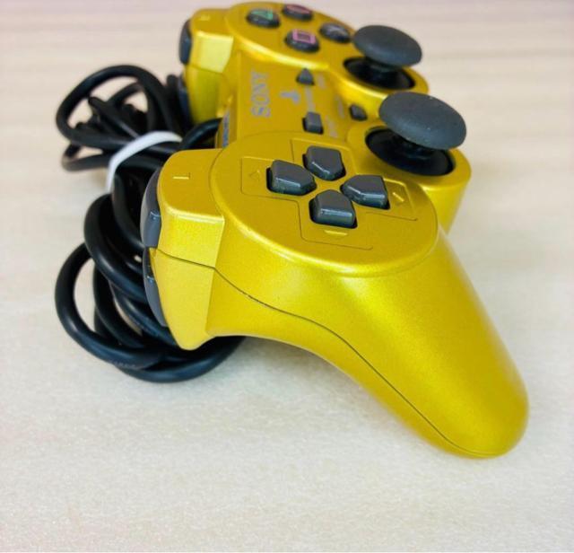 ���荢��I�ɔ��i�IDUALSHOCK2 �v���X�e2 �R���g���[���[ �K���_���S�� �� �Q�[���{��/�\�t�g�� 