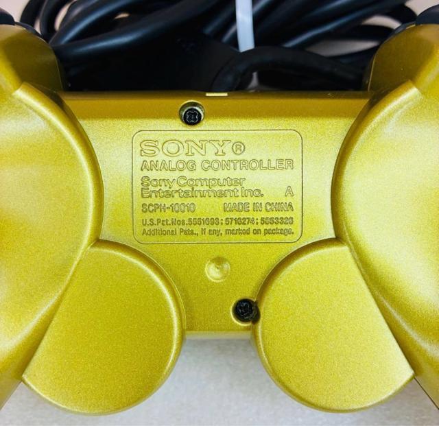 ���荢��I�ɔ��i�IDUALSHOCK2 �v���X�e2 �R���g���[���[ �K���_���S�� �� �Q�[���{��/�\�t�g�� 