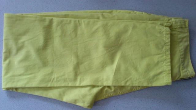 美品!激安92%オフ、ヴェルサーチ、チノパン(黄緑、イタリア、33) < 男性ファッション  美品!激安92%オフ、ヴェルサーチ、チノパン(黄緑、イタリア、33) < 男性ファッションの
