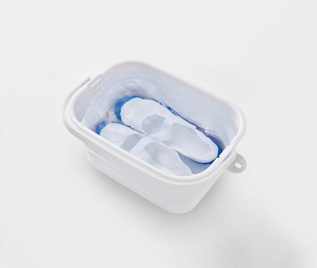 ISETO (伊勢藤) 折りたためる つけ置き洗いバケツ I-617 ホワイト 洗濯板 折りたたみバスケット 折りたたみバケツ < インテリア/ライフ ISETO (伊勢藤) 折りたためる つけ置き洗いバケツ I-617 ホワイト 洗濯板 折りたたみバスケット 折りたたみバケツ < インテリア/ライフの