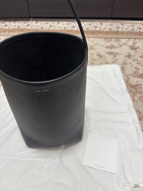 ザロウ Small N/S Park レザートートバッグ定価\239,000 美品 < 女性ファッション  ザロウ Small N/S Park レザートートバッグ定価\239,000 美品 < 女性ファッションの