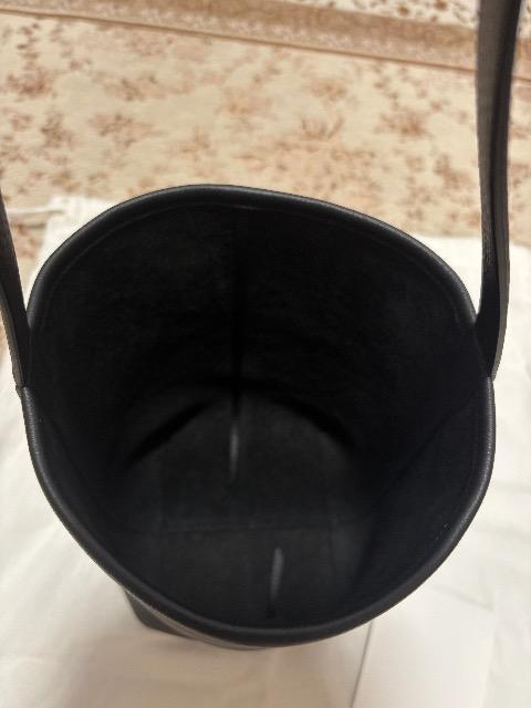 ザロウ Small N/S Park レザートートバッグ定価\239,000 美品 < 女性ファッション  ザロウ Small N/S Park レザートートバッグ定価\239,000 美品 < 女性ファッションの