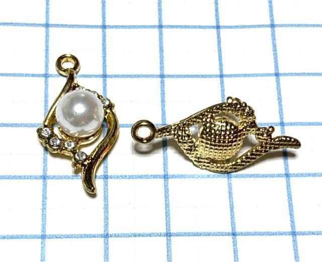 995 パール(合成樹脂)とジルコニアのトップチャーム 金色2個 ペンダントトップ ピアスパーツ < ペット/手芸/園芸 995 パール(合成樹脂)とジルコニアのトップチャーム 金色2個 ペンダントトップ ピアスパーツ < ペット/手芸/園芸の
