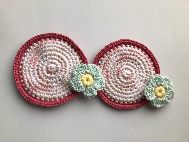 ハンドメイド コースター コットン 編み物 ペア お花 < 女性ファッション  ハンドメイド コースター コットン 編み物 ペア お花  < 女性ファッションの
