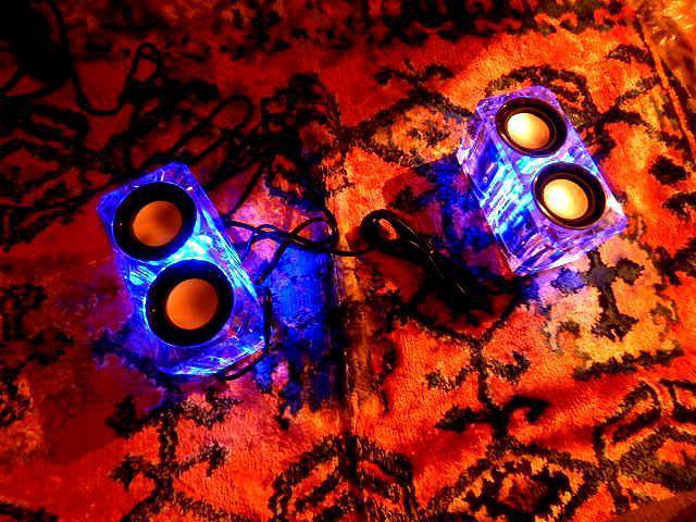 ★ツインクリスタルスピーカー usbスピーカー geanee sr-sp1 ブルー 中古品 < 家電/AV  ★ツインクリスタルスピーカー usbスピーカー geanee sr-sp1 ブルー 中古品  < 家電/AVの