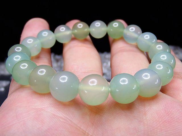 かわいい半透明ブドウカルセドニー約10mmブレスレット天然石 < 女性アクセサリー/時計  かわいい半透明ブドウカルセドニー約10mmブレスレット天然石 < 女性アクセサリー/時計の