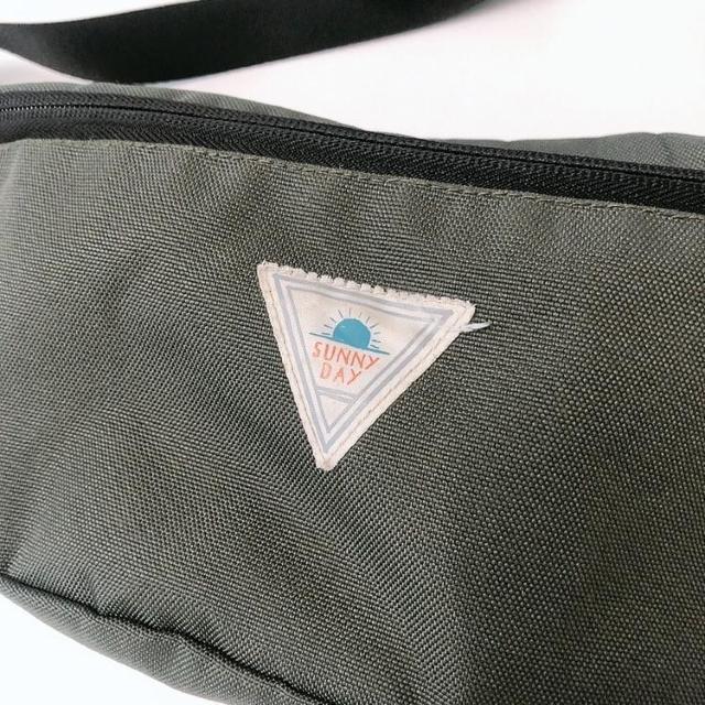 ◆ボディバッグ/ウエストポーチ◆カーキ*スポーツショップ購入★ファスナー開閉難アリ!! < 男性ファッション  ◆ボディバッグ/ウエストポーチ◆カーキ*スポーツショップ購入★ファスナー開閉難アリ!! < 男性ファッションの
