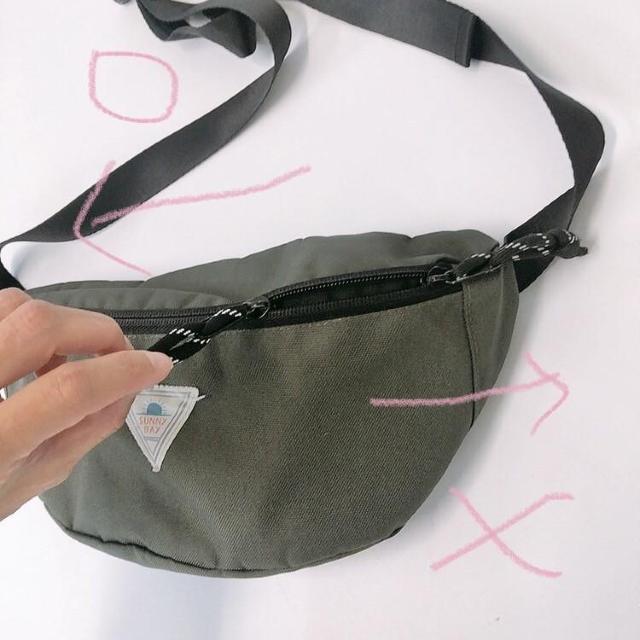 ◆ボディバッグ/ウエストポーチ◆カーキ*スポーツショップ購入★ファスナー開閉難アリ!! < 男性ファッション  ◆ボディバッグ/ウエストポーチ◆カーキ*スポーツショップ購入★ファスナー開閉難アリ!! < 男性ファッションの