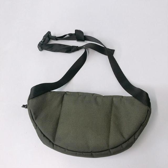 ◆ボディバッグ/ウエストポーチ◆カーキ*スポーツショップ購入★ファスナー開閉難アリ!! < 男性ファッション  ◆ボディバッグ/ウエストポーチ◆カーキ*スポーツショップ購入★ファスナー開閉難アリ!! < 男性ファッションの