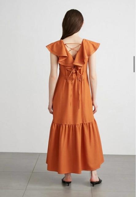 LilyBrownリリーブラウンオレンジブラウンテラコッタレースアップラッフルフリルフレアスリーブロングワンピースステッチ茶白 < ブランド LilyBrownリリーブラウンオレンジブラウンテラコッタレースアップラッフルフリルフレアスリーブロングワンピースステッチ茶白 < ブランドの