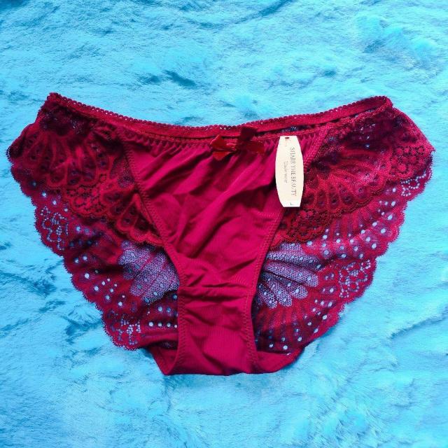 激Sexy。。。バック総レースパンティー。。。ショーツ。。。ワインレッド。。濃赤。。 < 女性ファッション  激Sexy。。。バック総レースパンティー。。。ショーツ。。。ワインレッド。。濃赤。。  < 女性ファッションの
