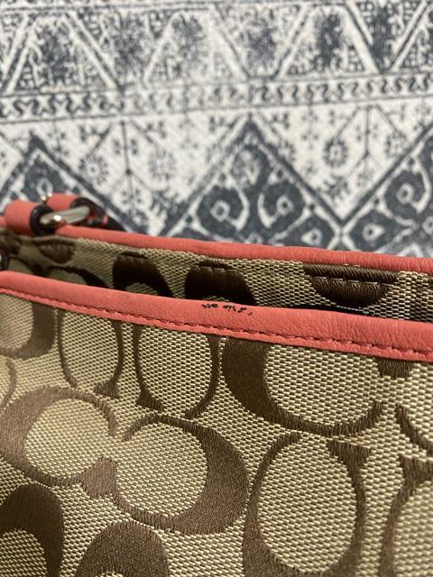【良品】COACH コーチ F23297 シグネチャー トートバッグ 肩掛け < ブランド  【良品】COACH コーチ F23297 シグネチャー トートバッグ 肩掛け < ブランドの